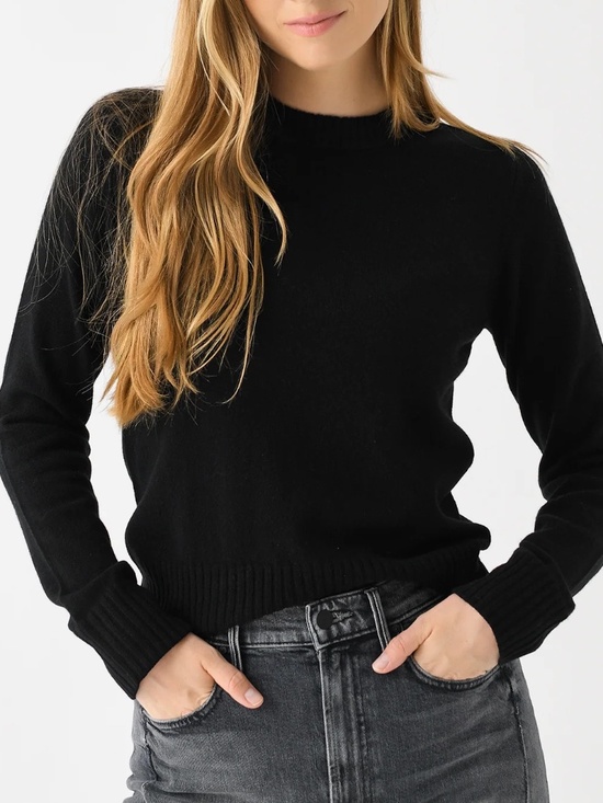 Vince Sweaters - VINCE Women's Wool Cashmere Crew Neck Sweater - size small - NWT